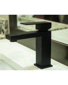 Luxury B231-01-31-FAUCET Single Hole Bathroom Faucet with Pop Up Drain Assembly Cleveland - Town Sell Cabinets